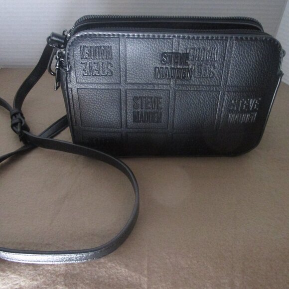 NWOT - Steve Madden Logo Block Small Crossbody Purse - Picture 2 of 4
